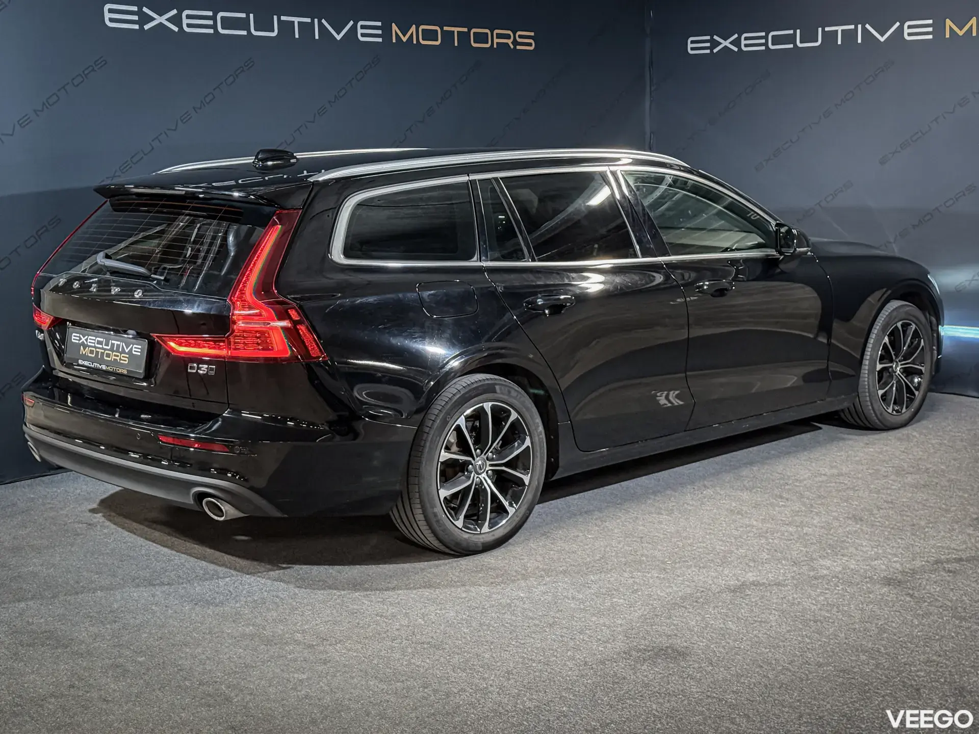 Volvo V60 Momentum AWD 2.0 110kW