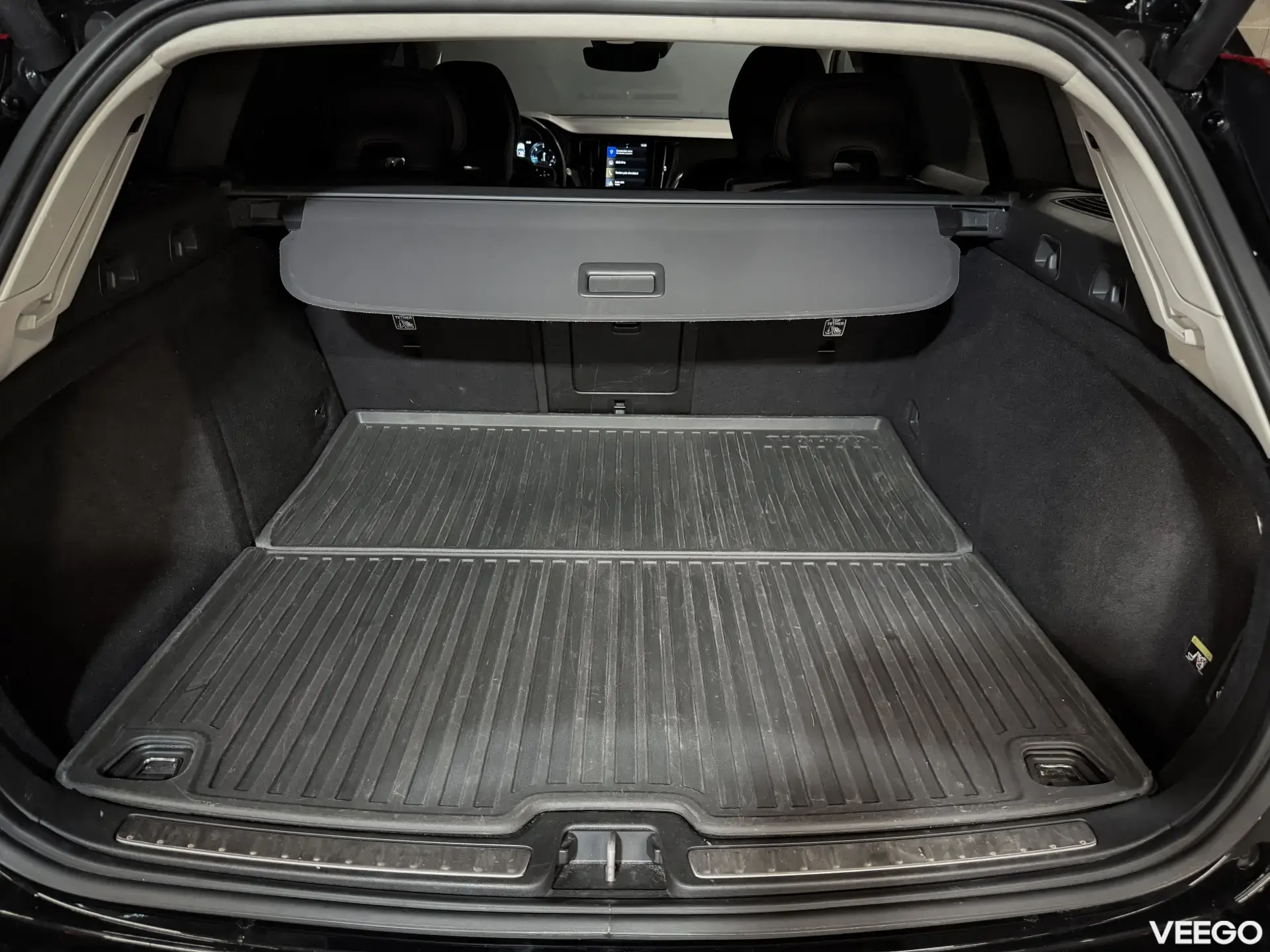 Volvo V60 Momentum AWD 2.0 110kW