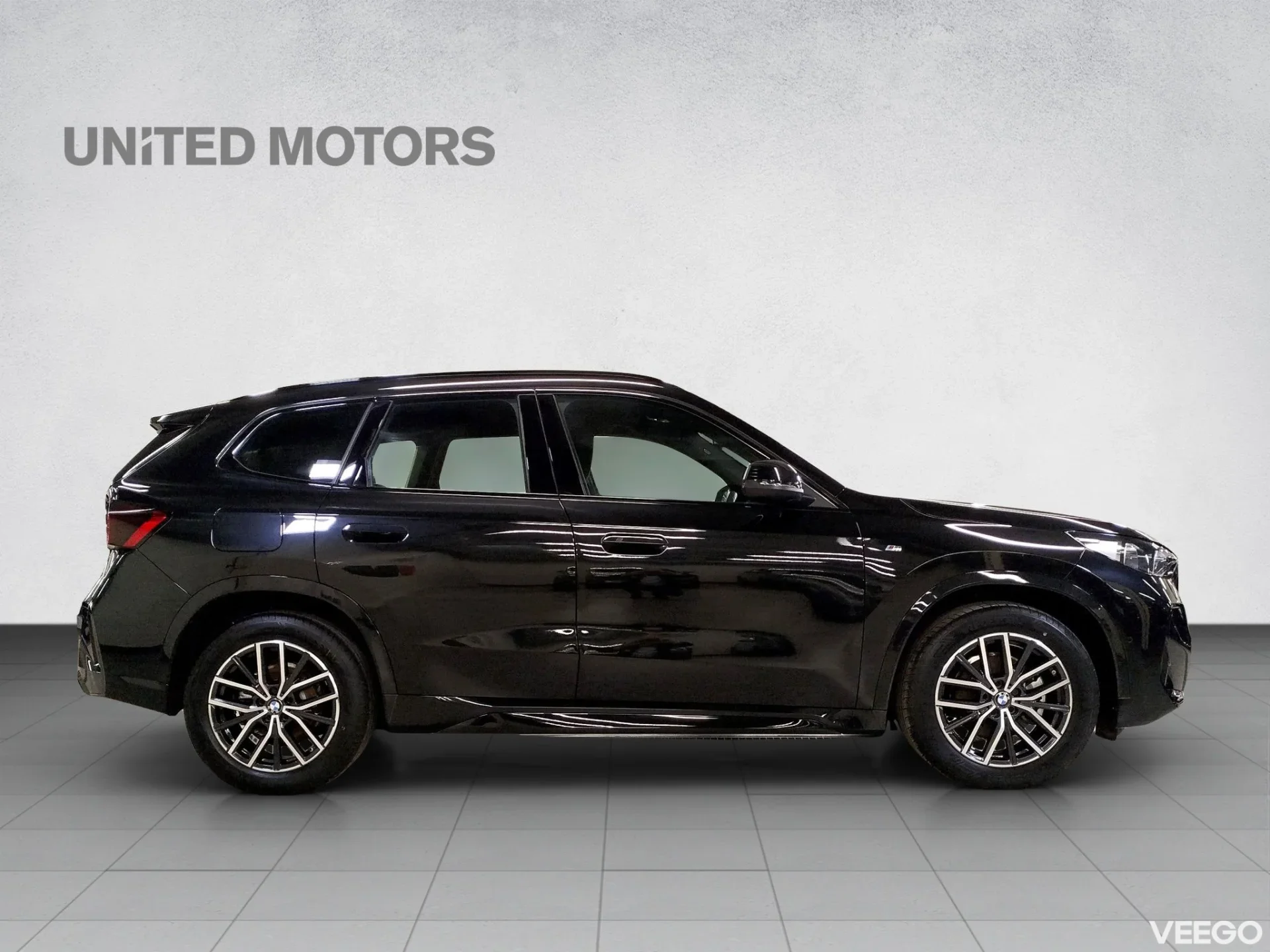 BMW X1 SDRIVE18I Aut., 100kW/136 PS, 1499 cm³, 5 Doors 100kW