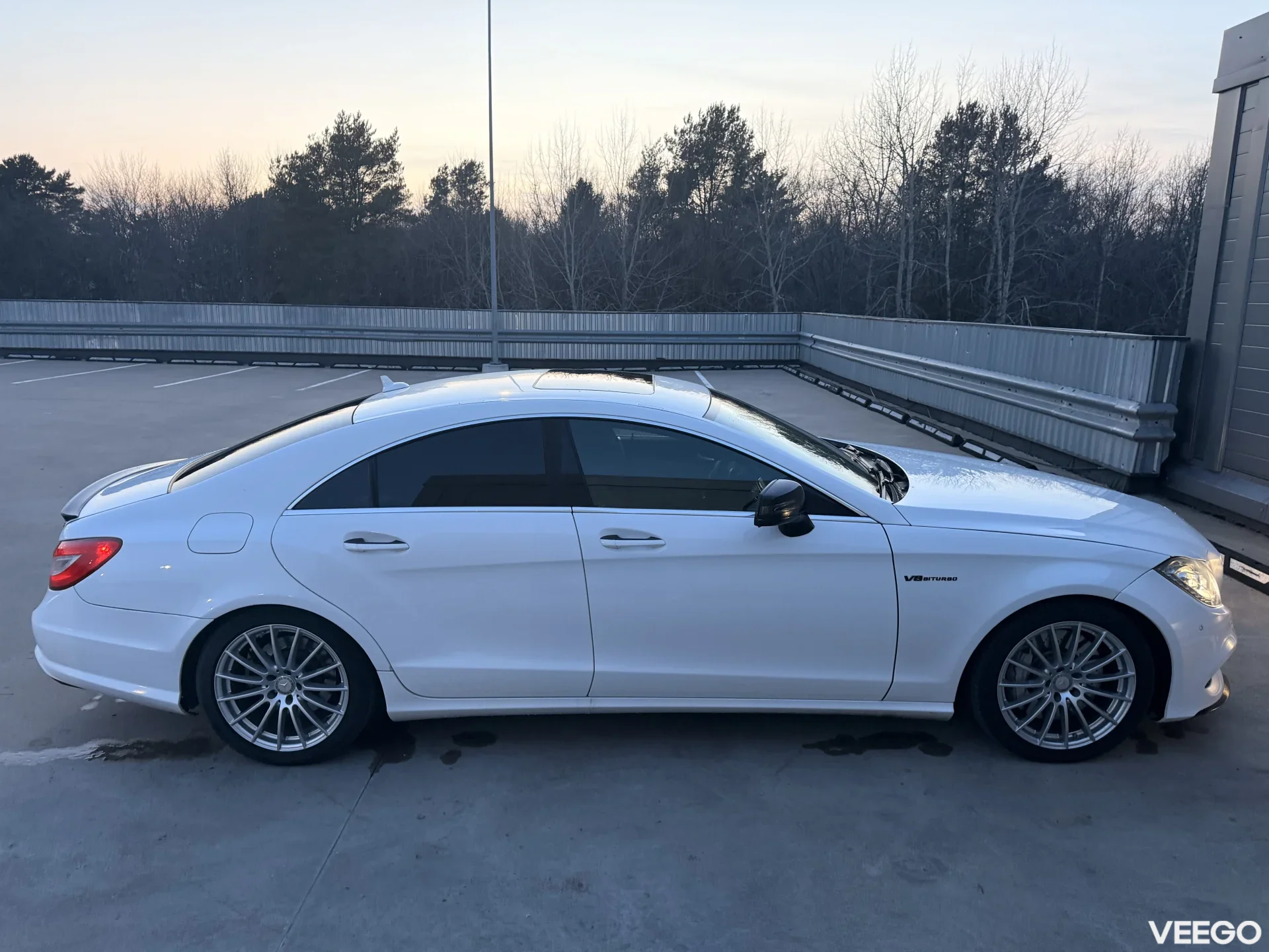 Mercedes-Benz CLS550 4.7 300kW