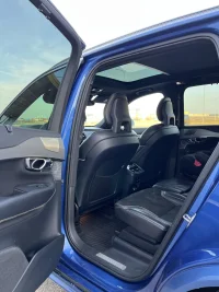 Volvo XC90 R-Design/HUD/B&W/7-seat/pano 2.0 165kW thumbnail