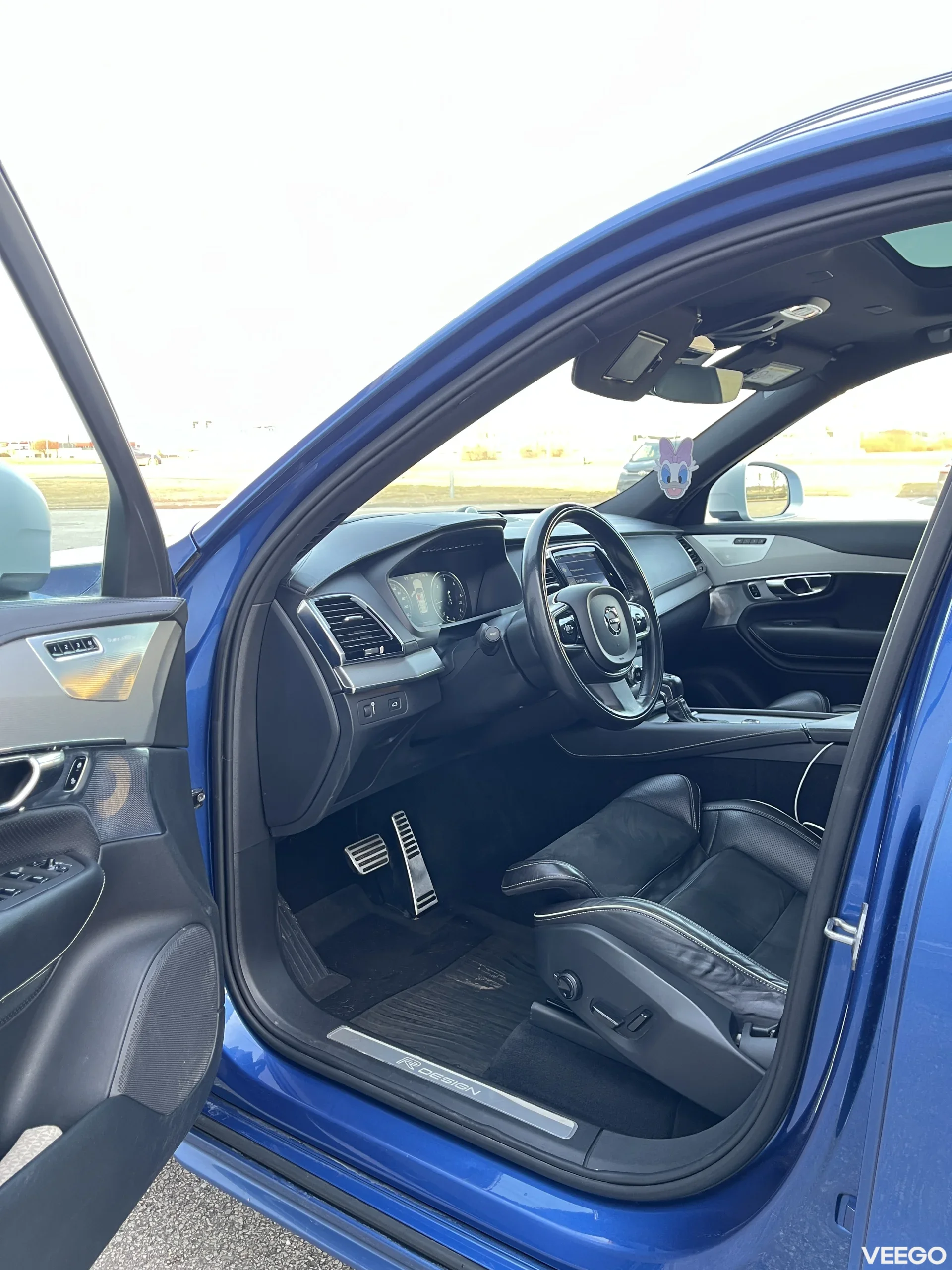 Volvo XC90 R-Design/HUD/B&W/7-seat/pano 2.0 165kW