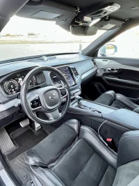 Volvo XC90 R-Design/HUD/B&W/7-seat/pano 2.0 165kW thumbnail