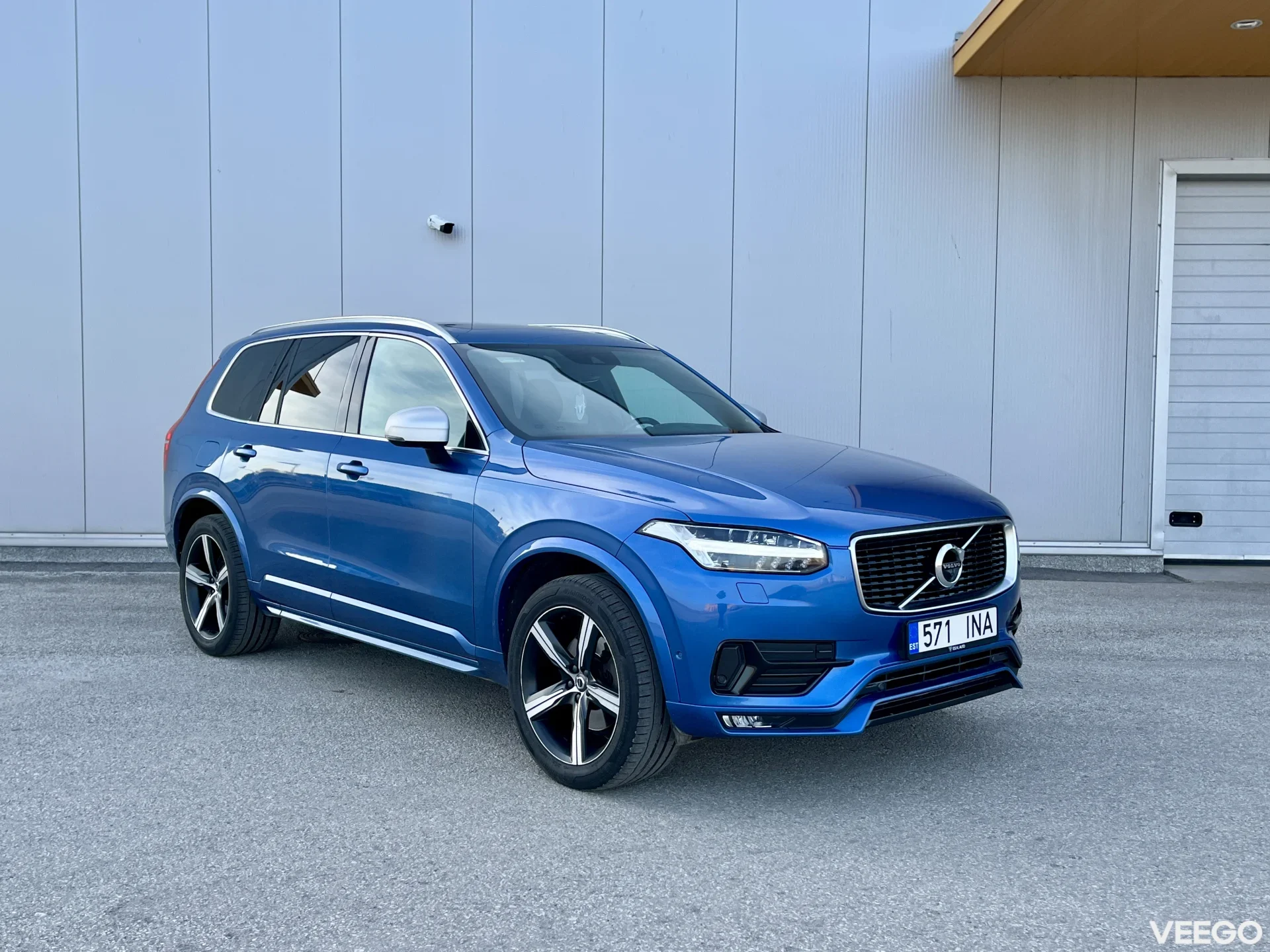 Volvo XC90 R-Design/HUD/B&W/7-seat/pano 2.0 165kW