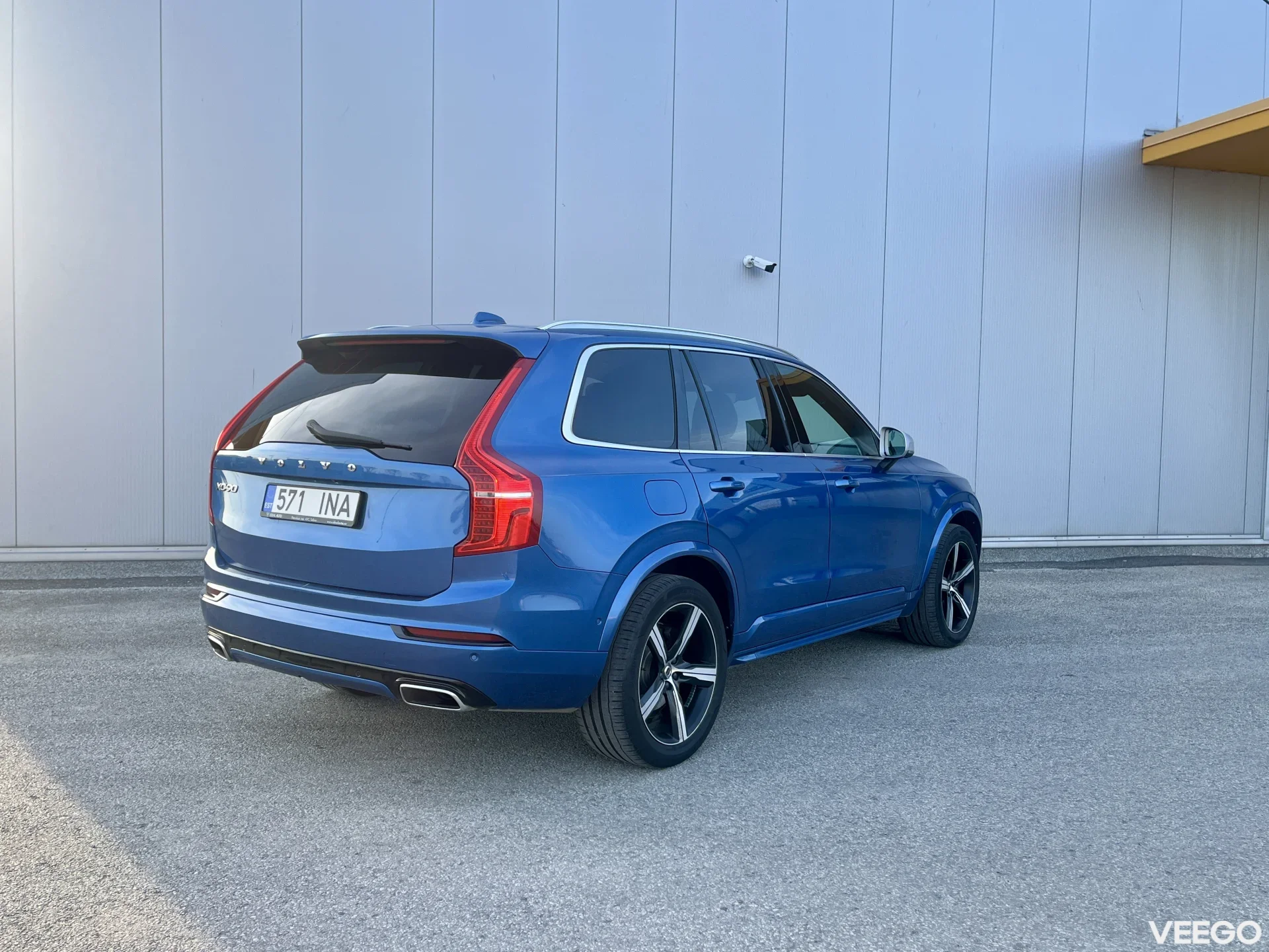 Volvo XC90 R-Design/HUD/B&W/7-seat/pano 2.0 165kW