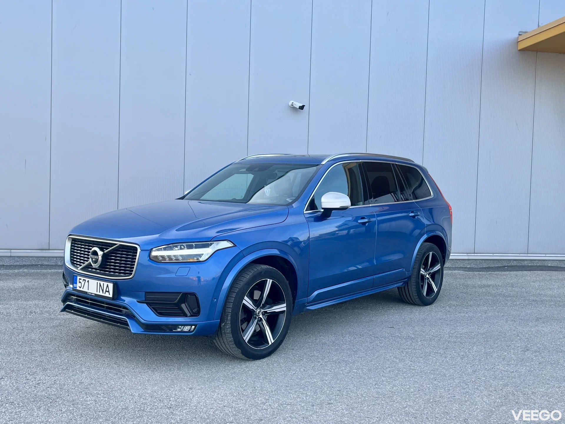 Volvo XC90 R-Design/HUD/B&W/7-seat/pano 2.0 165kW