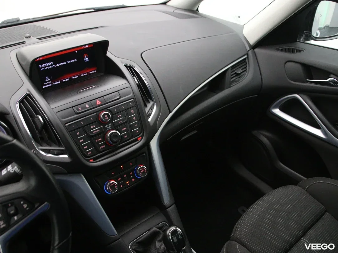 Opel zafira-tourer 1.6 100kW