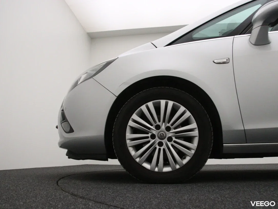 Opel zafira-tourer 1.6 100kW