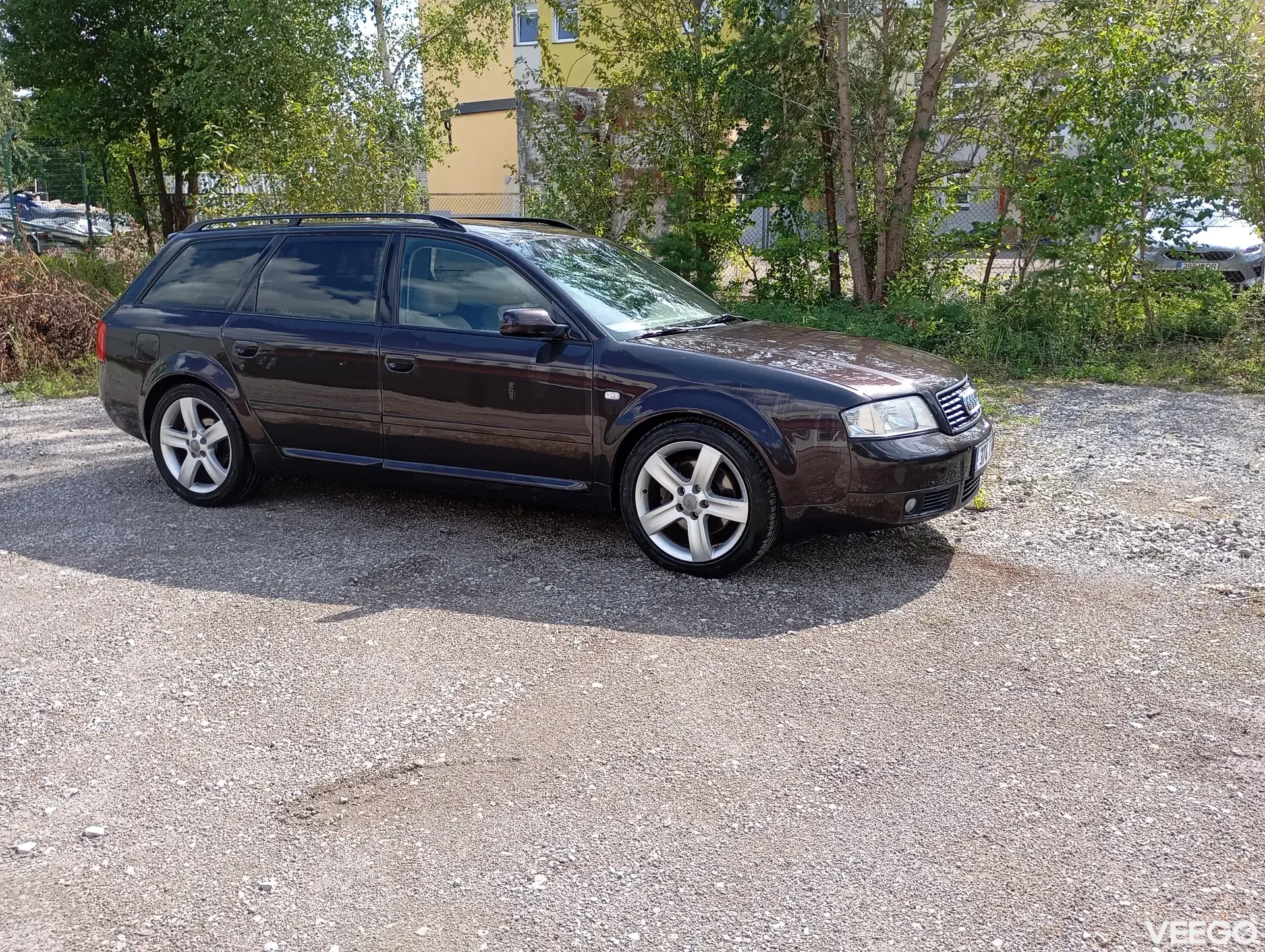 Audi A6 A6 V8 4.2 220kW