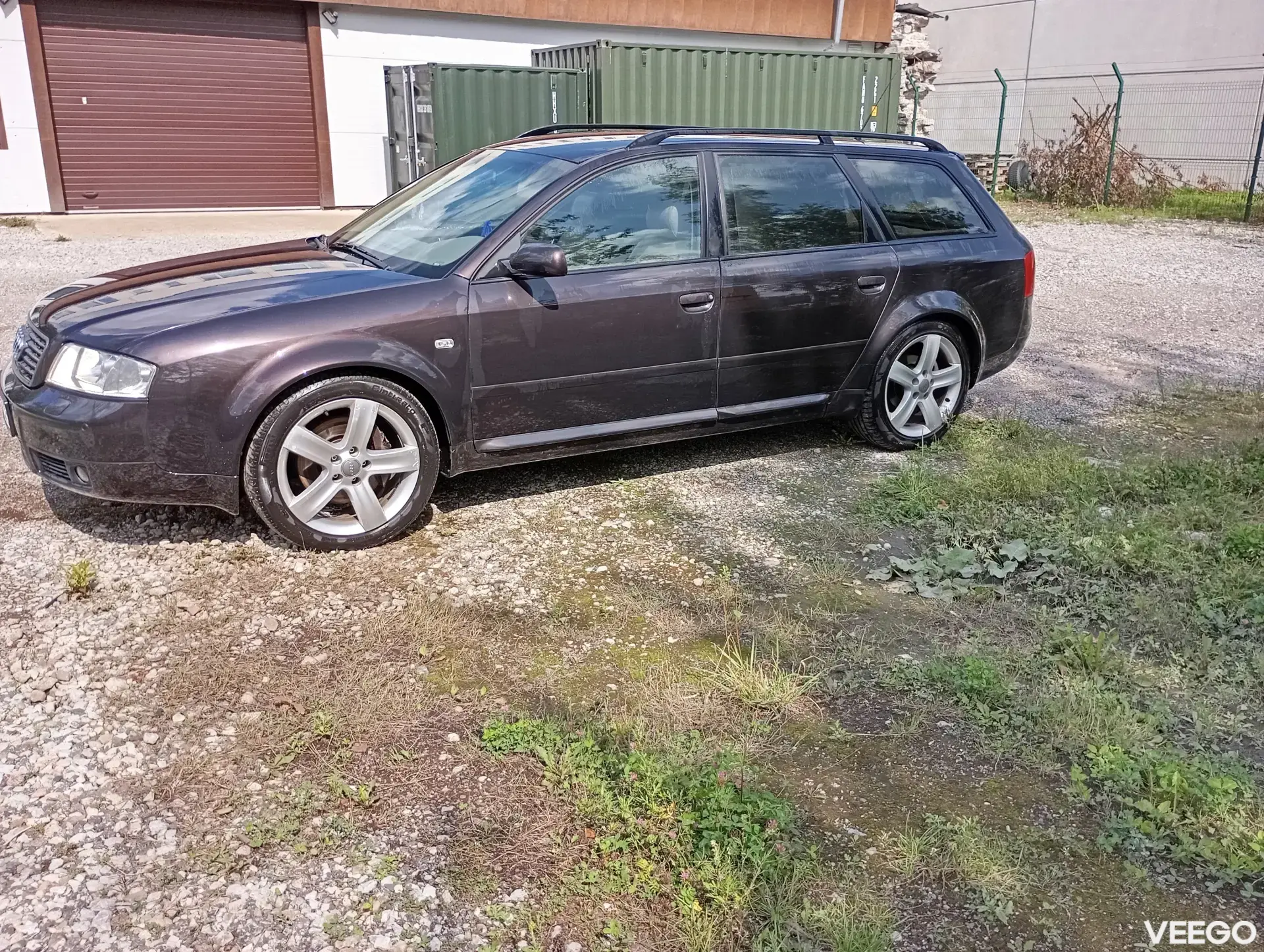 Audi A6 A6 V8 4.2 220kW