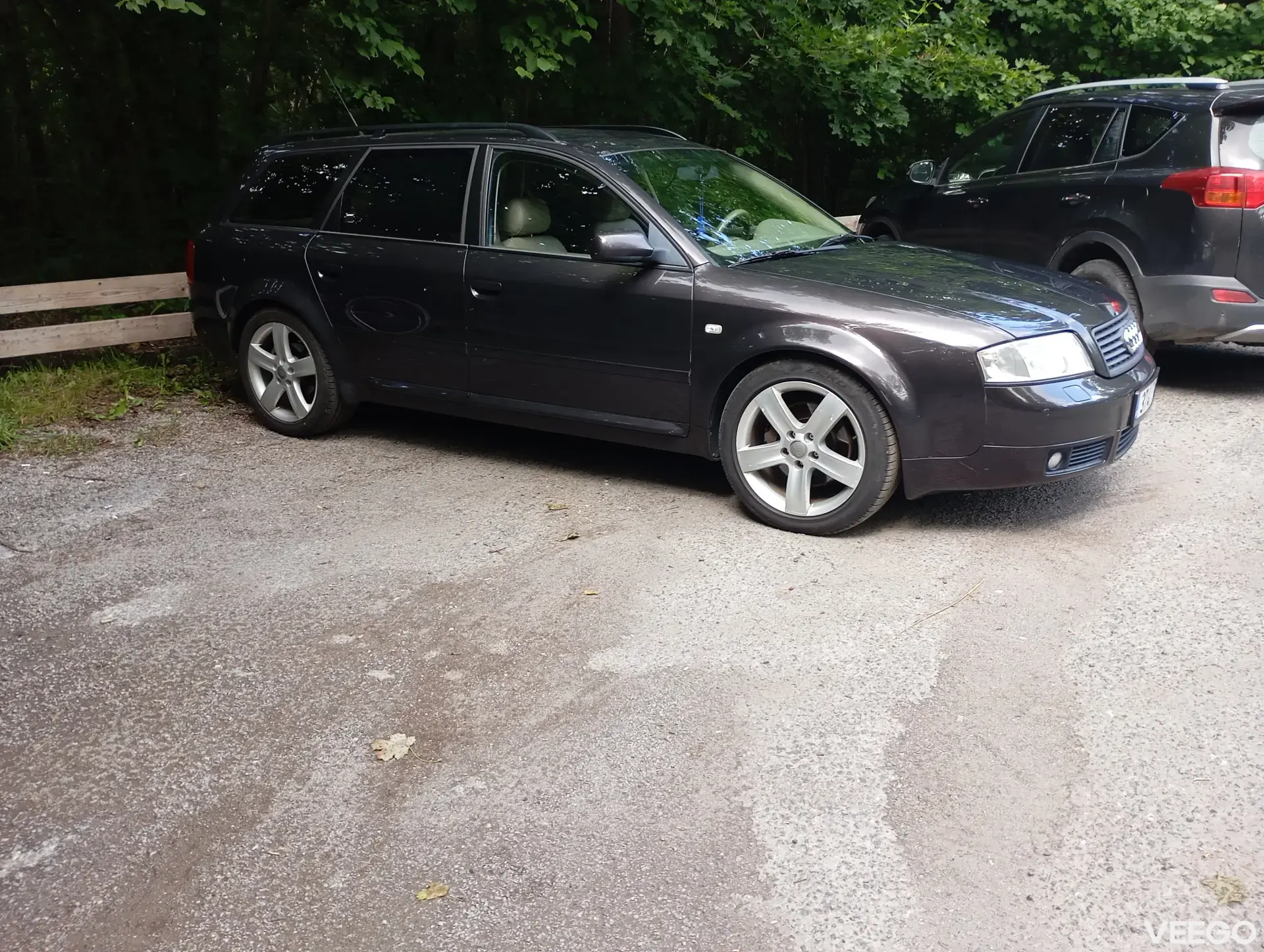 Audi A6 A6 V8 4.2 220kW