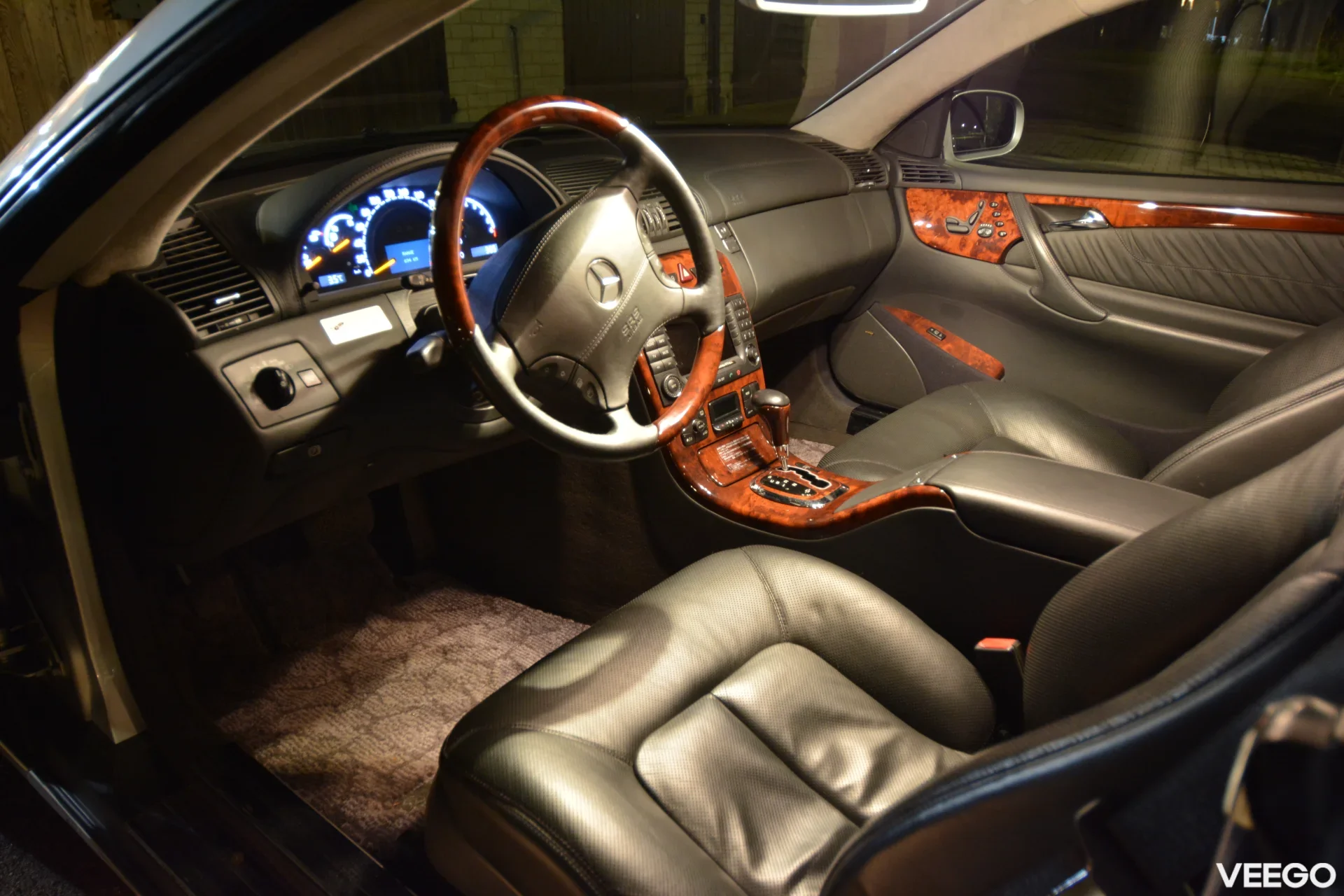 Mercedes-Benz CL600 5.5 368kW