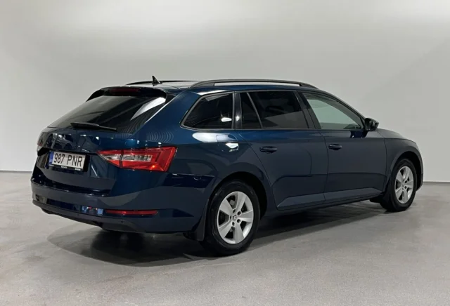 Image of Skoda Superb Combi Active Plus FL 4x4 2 140kW