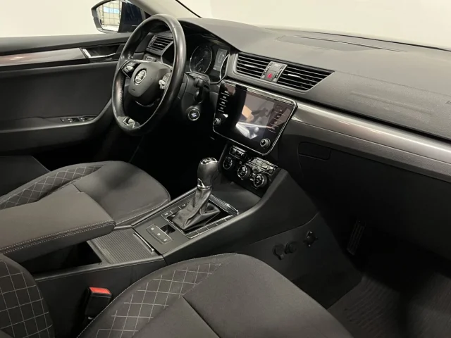 Image of Skoda Superb Combi Active Plus FL 4x4 2 140kW