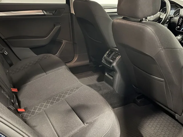 Image of Skoda Superb Combi Active Plus FL 4x4 2 140kW