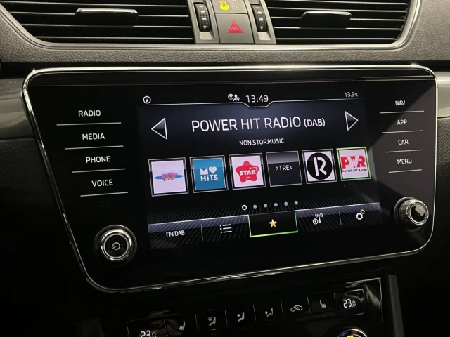 Image of Skoda Superb Combi Active Plus FL 4x4 2 140kW