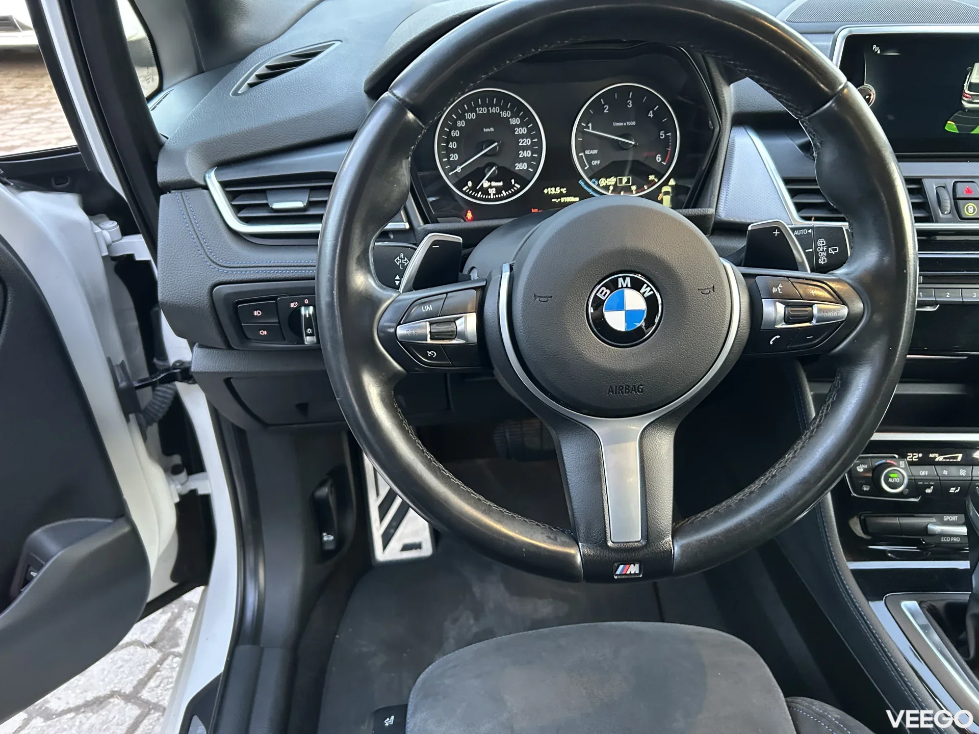 BMW 220 XDRIVE ACTIVE TOURER M- PAKETT 2.0 140kW