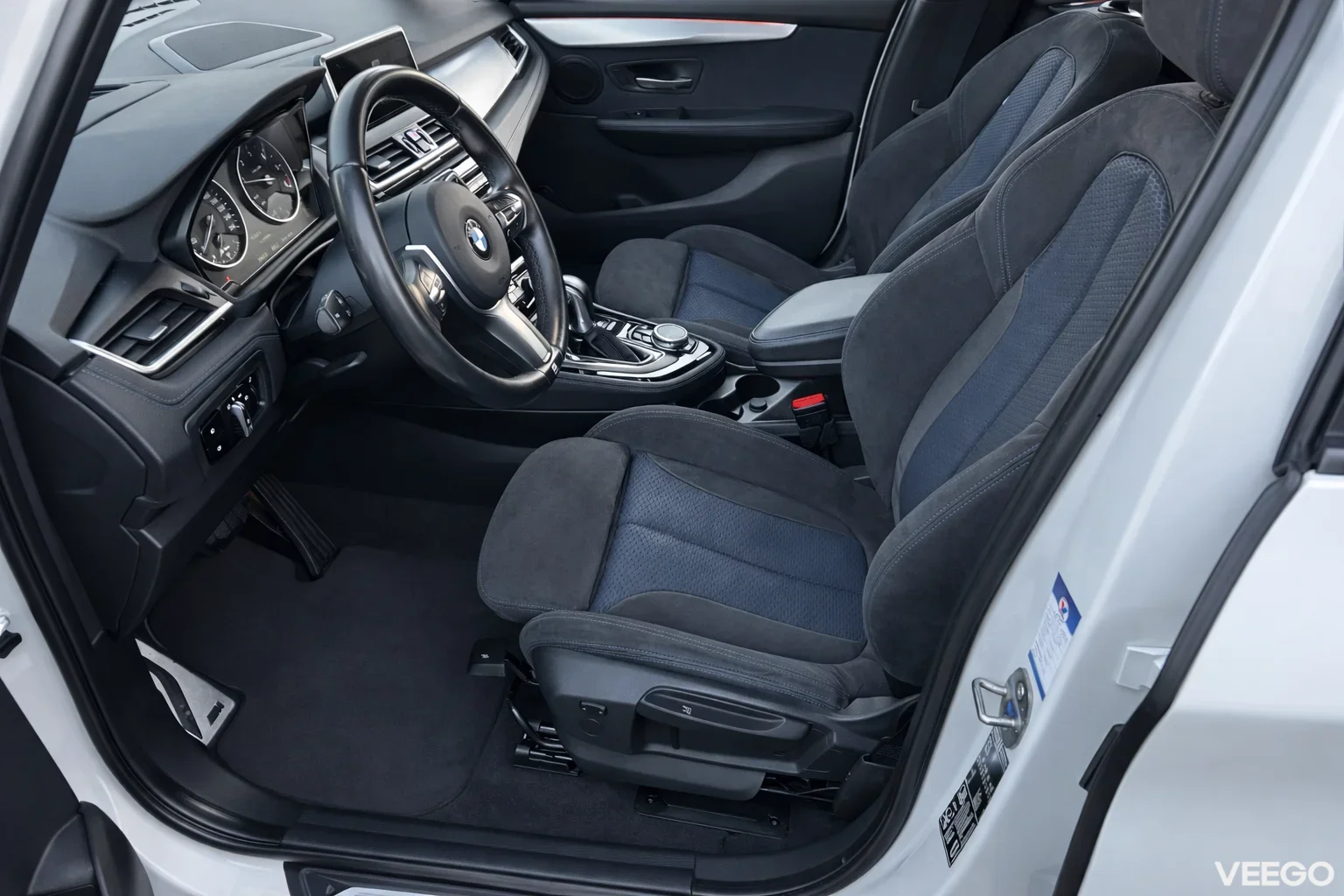 BMW 220 XDRIVE ACTIVE TOURER M- PAKETT 2.0 140kW