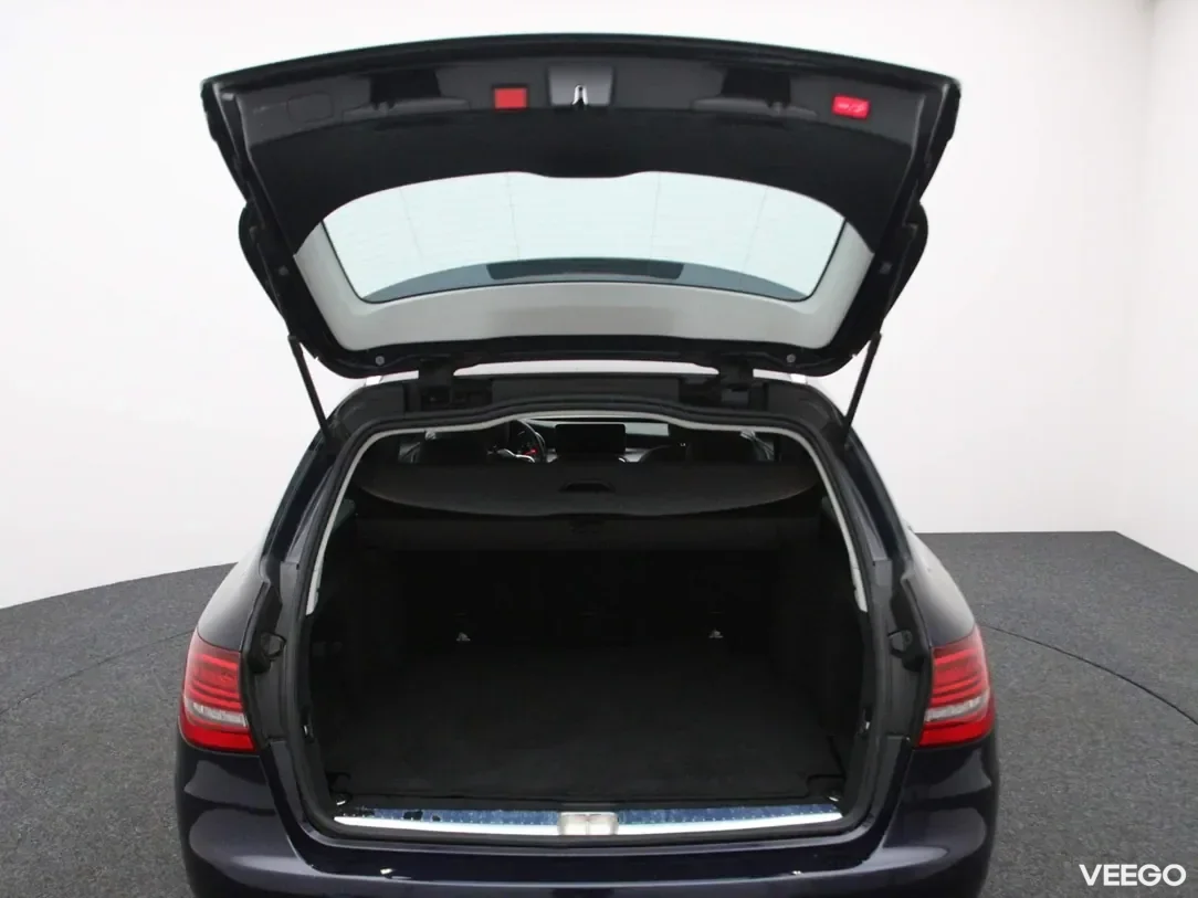 Mercedes-Benz c-200 1.6 118kW