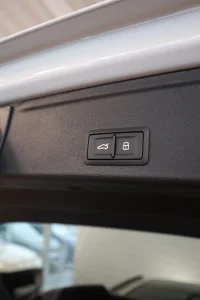 Audi RS 4 331kW thumbnail