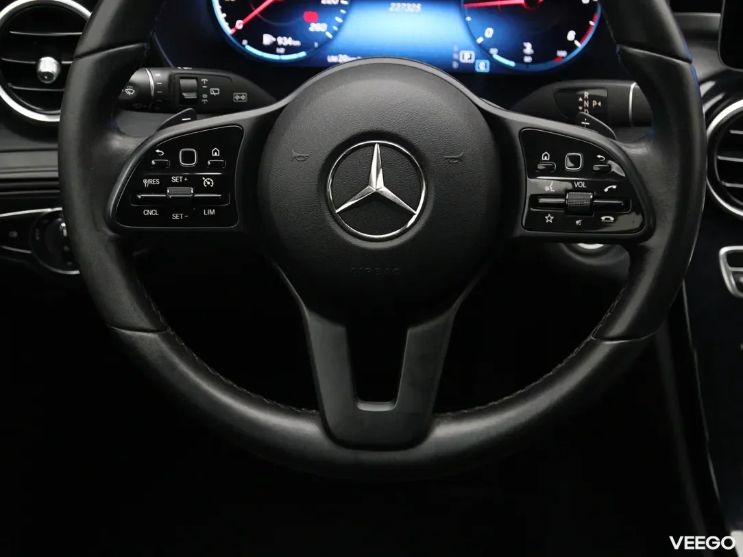 Mercedes-Benz c-200 1.6 118kW