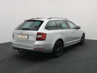 Skoda Octavia 1.5 110kW thumbnail