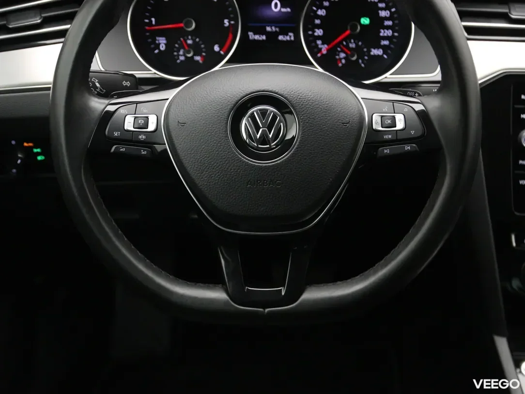 Volkswagen Passat 1.6 88kW