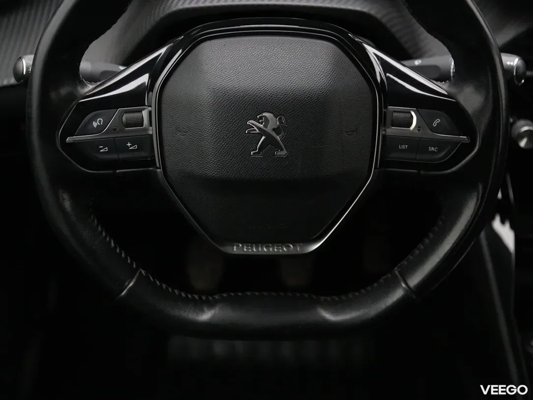 Peugeot 208 1.5 75kW