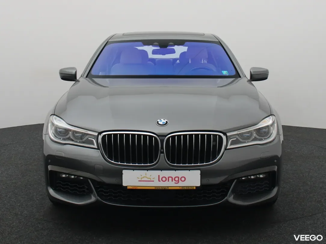 BMW 750 4.4 330kW