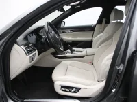 BMW 750 4.4 330kW thumbnail