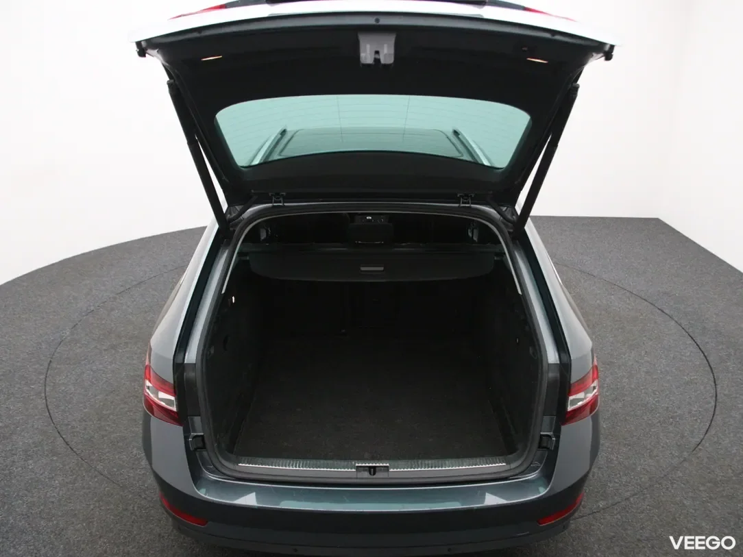 Skoda Superb 1.4 110kW