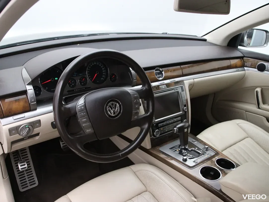 Volkswagen Phaeton 3 176kW
