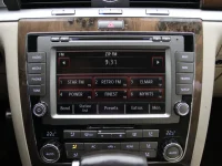 Volkswagen Phaeton 3 176kW thumbnail