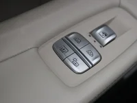 BMW 750 4.4 330kW thumbnail