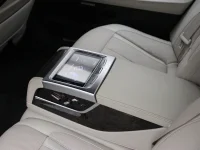 BMW 750 4.4 330kW thumbnail