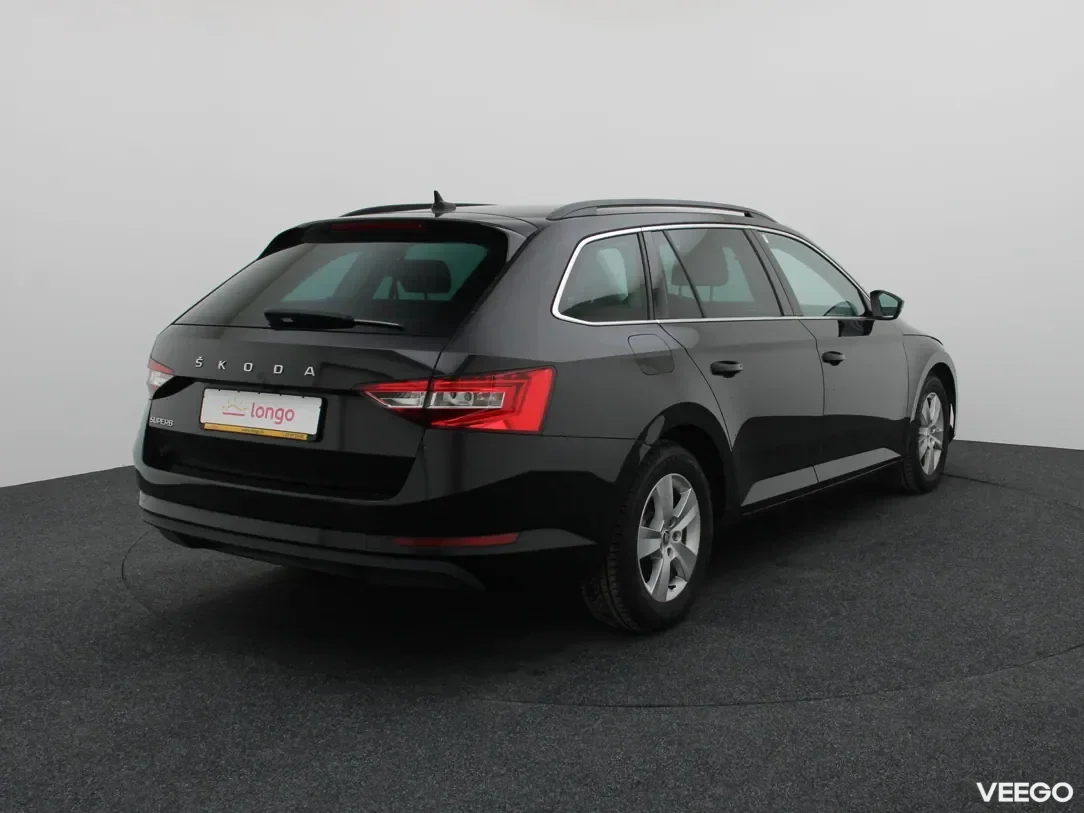 Skoda Superb 1.6 88kW