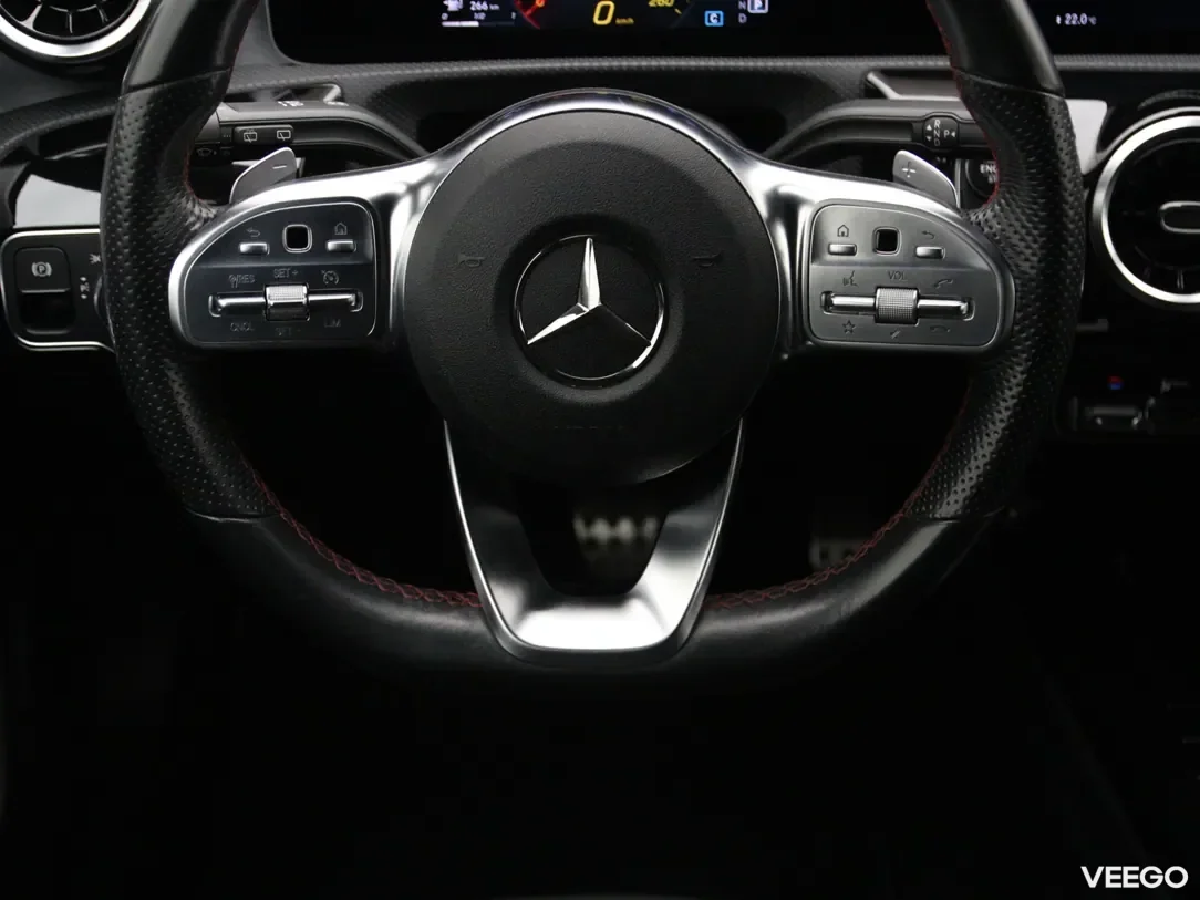 Mercedes-Benz cla-200 2 110kW