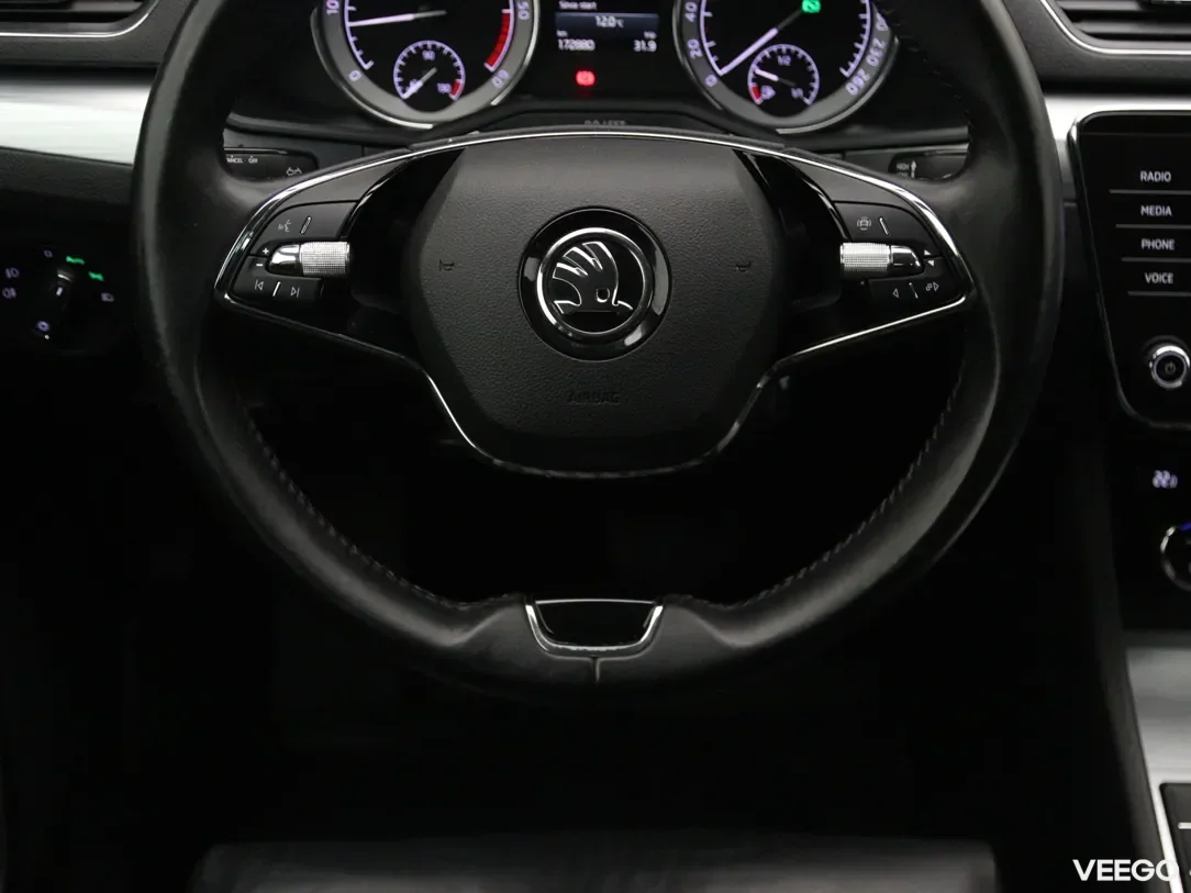 Skoda Superb 1.6 88kW