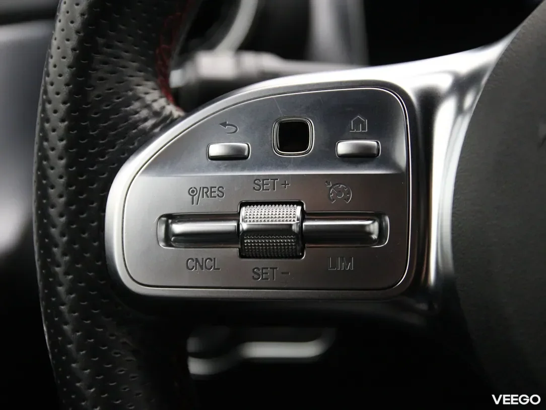 Mercedes-Benz cla-200 2 110kW