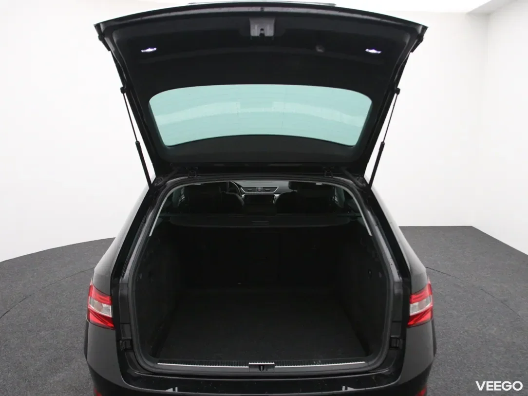 Skoda Superb 1.6 88kW