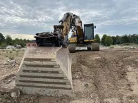 Caterpillar 323 122kW thumbnail