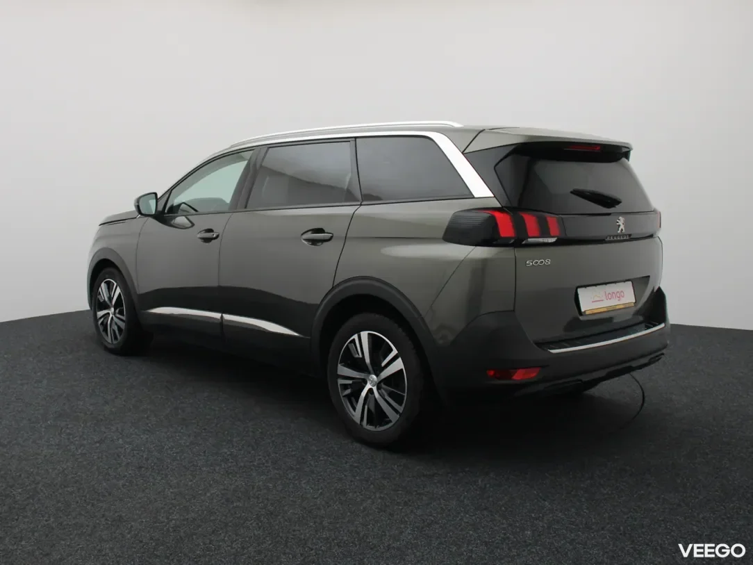 Peugeot 5008 1.5 96kW