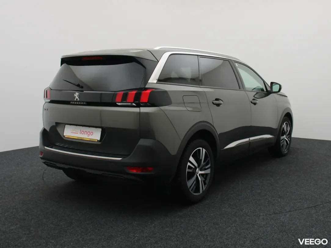 Peugeot 5008 1.5 96kW