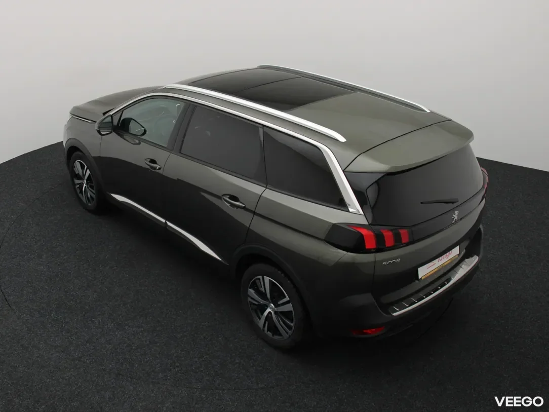 Peugeot 5008 1.5 96kW