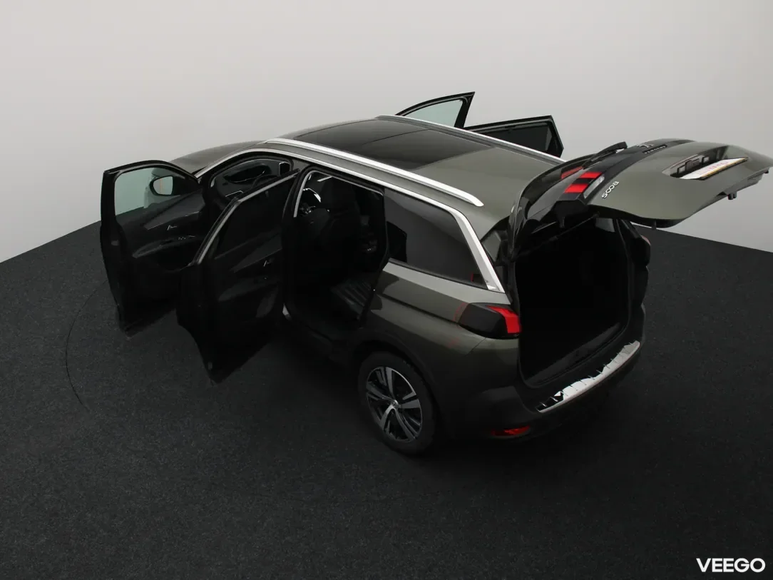 Peugeot 5008 1.5 96kW