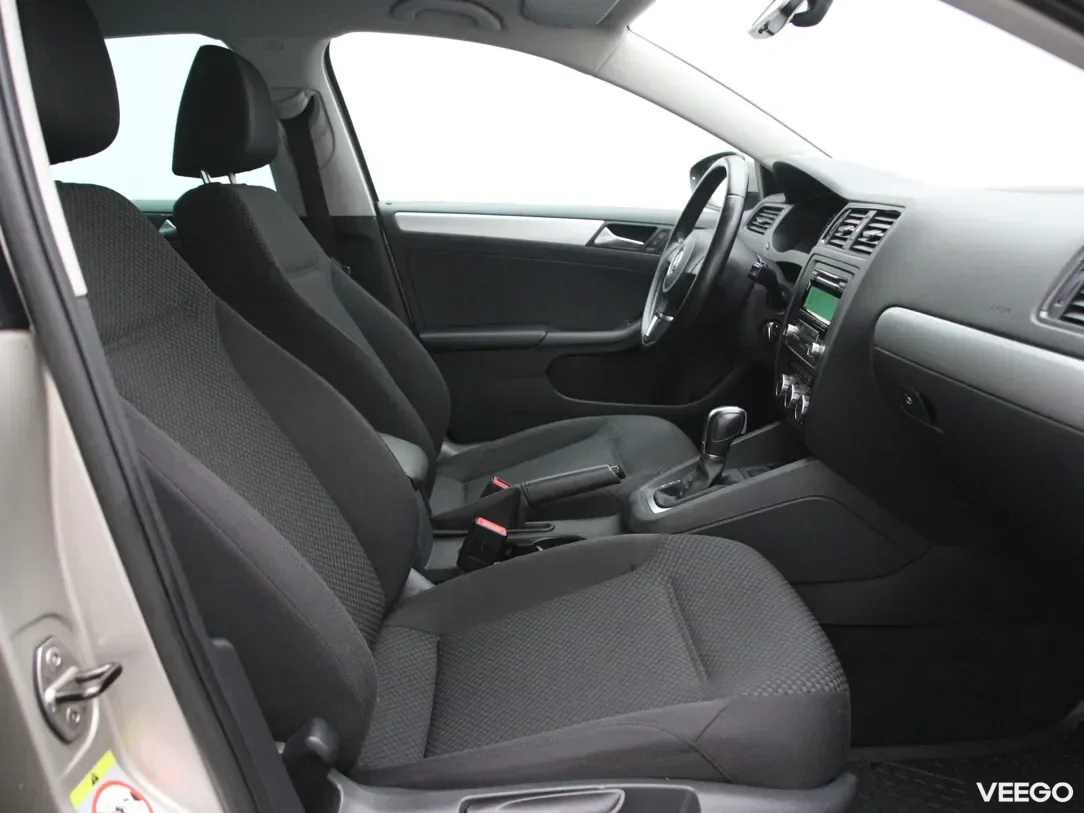 Volkswagen Jetta 1.4 90kW