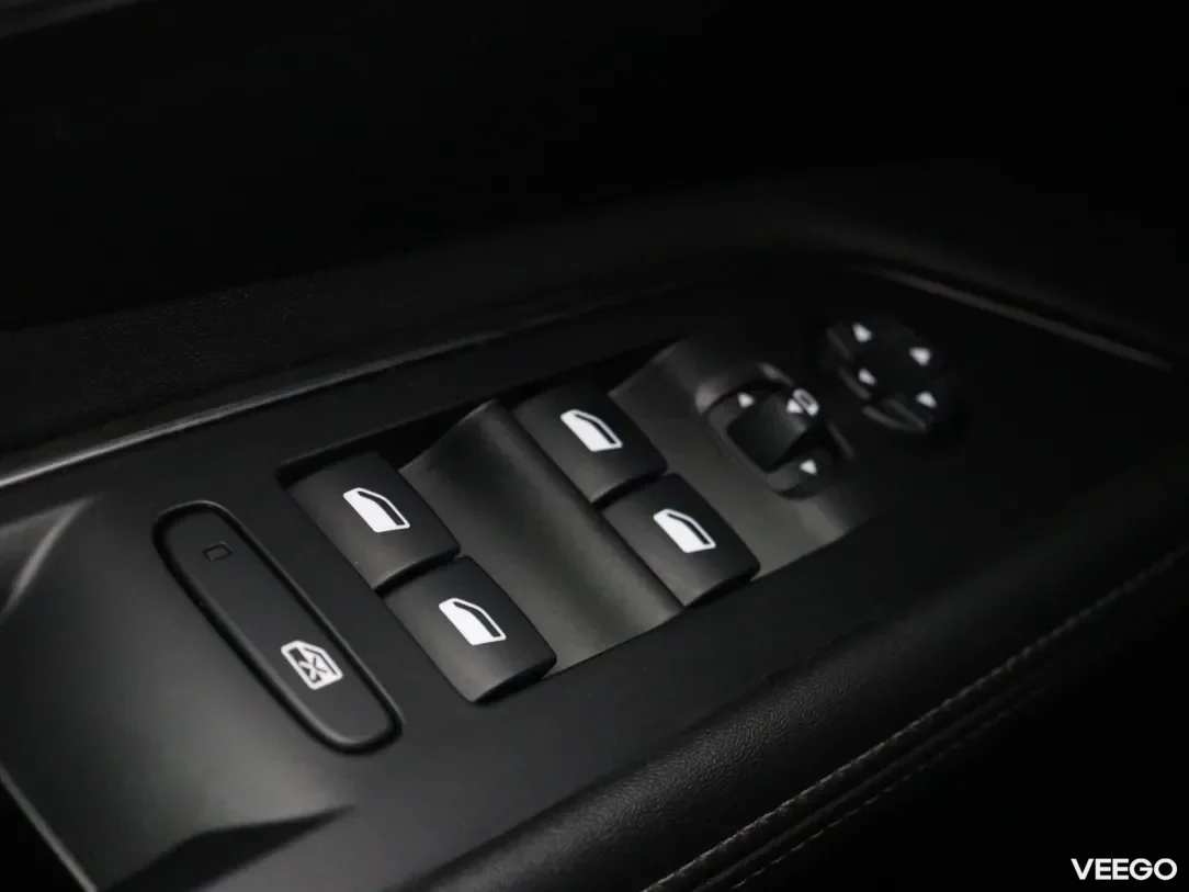 Peugeot 5008 1.5 96kW