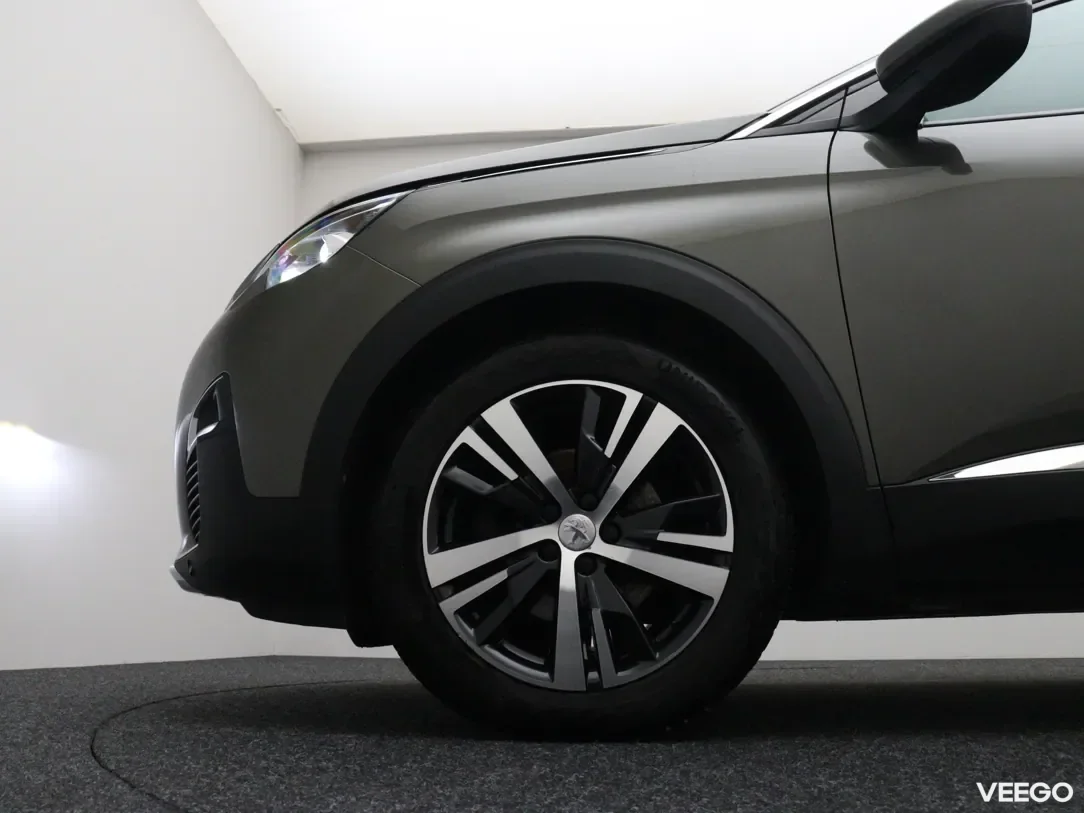 Peugeot 5008 1.5 96kW