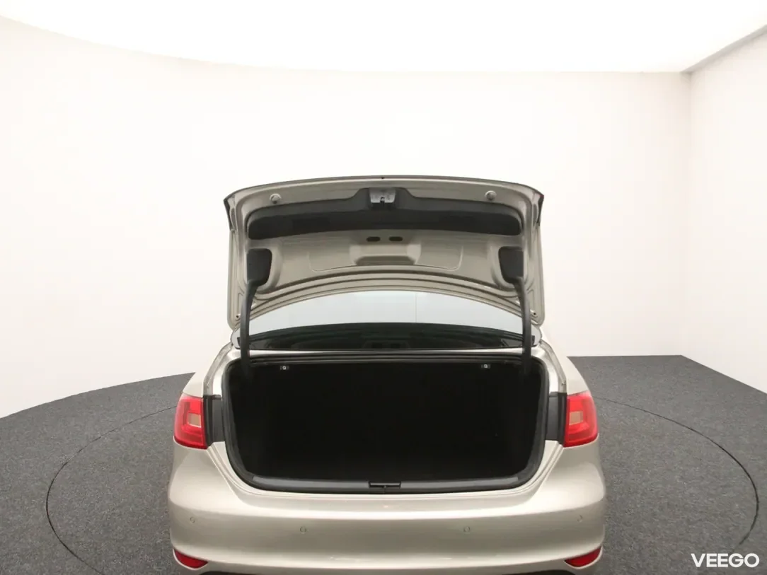 Volkswagen Jetta 1.4 90kW