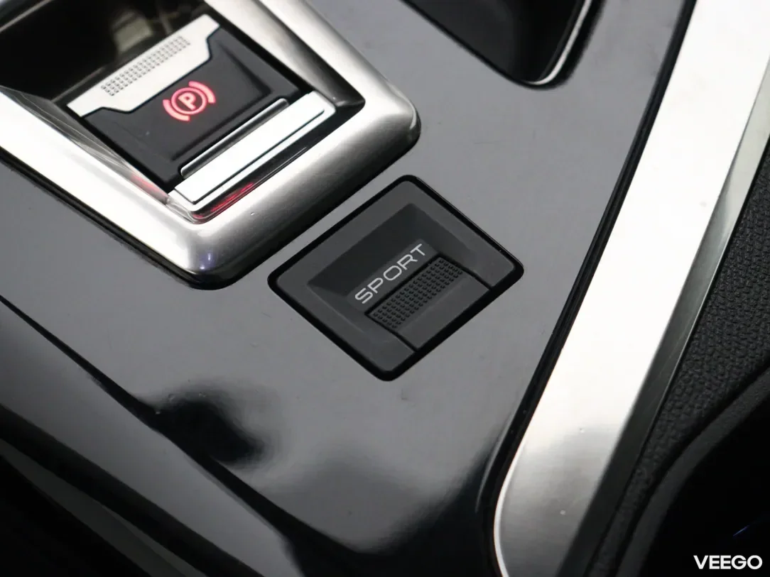 Peugeot 5008 1.5 96kW